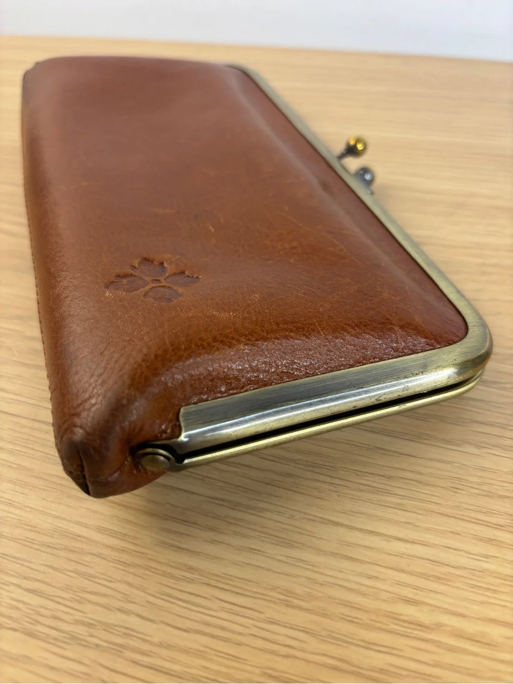 Patricia Nash Tan Leather Frame Kisslock Clutch Wallet